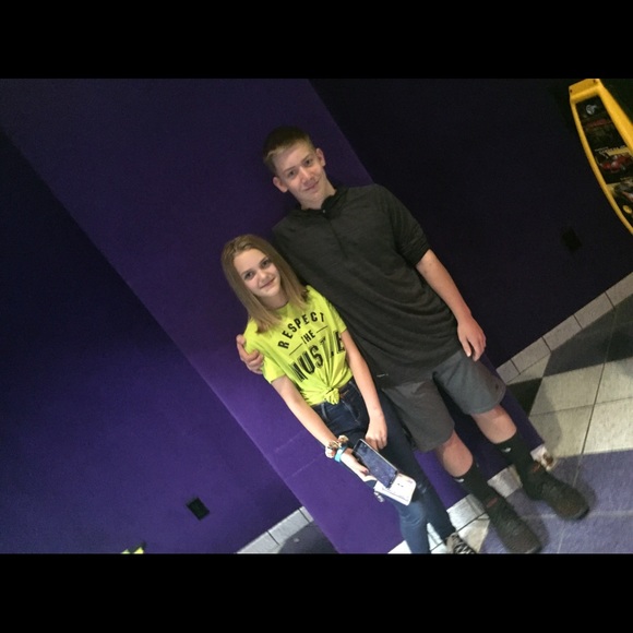 Meet your Posher, Logan - Picture 1 of 1